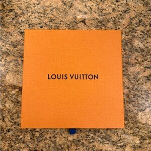 Louis Vuitton Storage Gift box Sz: 7 3/4”x 7 3/4”